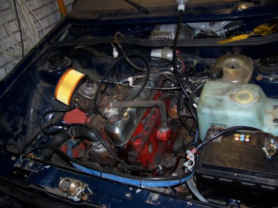 Volvo motor i caddy.jpg